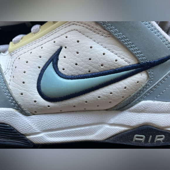 Nike Vintage Y2K Sneakers Kicks Runners - Size 6 - Picture 2 of 10